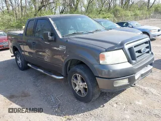 2004 Ford F-150 XLT with VIN 1FTPX14564KC75453, listed as a IAAI auction lot 42078348 with 225,669 mi miles. Bid and sale history available at carsss.com. Image 1.