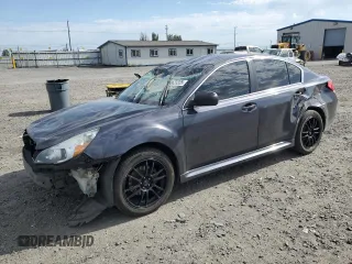 2013 Subaru Legacy 2.5i z VIN 4S3BMAA61D1006847, wystawiony jako Copart lot #58623325 z przebiegiem 141 743 mil mil oraz Szkoda całkowita • Salvage title. Historia ofert i sprzedaży dostępna na DreamBid. Obrazek 1.
