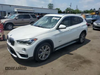 2017 BMW X1 xDrive28i с VIN WBXHT3Z3XH4A55624, выставлен на аукционе Copart как лот 59773545 с пробегом 140 251 миль миль и Списание • Salvage title. История ставок и продаж доступна на DreamBid. Изображение 1.