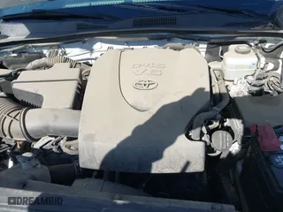 2019 Toyota Tacoma 4WD SR5 with VIN 3TMDZ5BN1KM079305, listed as a IAAI auction lot 41247804 with 98,494 mi miles. Bid and sale history available at carsss.com. Image 10.