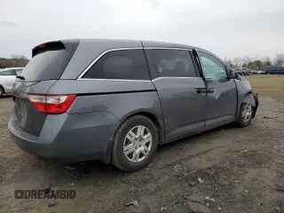 2013 Honda Odyssey LX with VIN 5FNRL5H24DB001080, listed as a Copart auction lot 52790605 with 137,853 mi miles and Salvage Title. Bid and sale history available at carsss.com. Image 3.