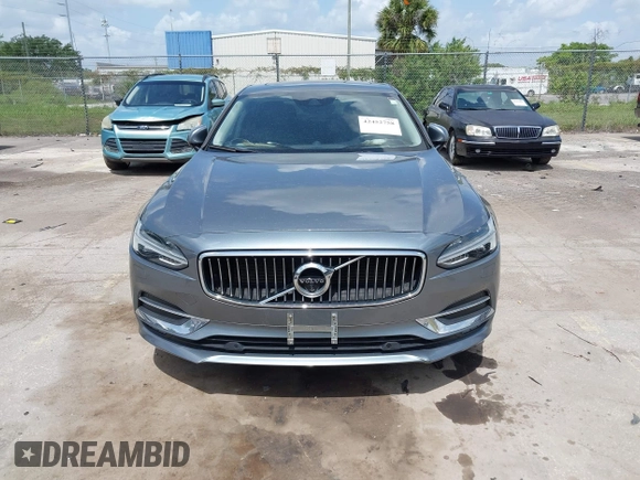 2018 Volvo S90 Inscription с VIN LVY992ML9JP008239, выставлен на аукционе IAAI как лот 42452758 с пробегом Не указан миль и . История ставок и продаж доступна на DreamBid. Изображение 11.