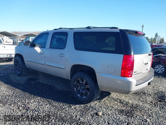 2007 GMC Yukon XL SLT with VIN 1GKFK16347J207298, listed as a IAAI auction lot 41665986 with 223,161 mi miles and . Bid and sale history available at carsss.com. Image 3.