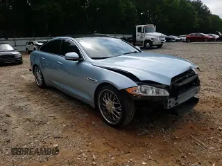 2013 Jaguar XJ with VIN SAJWA1C77D8V41738, listed as a Copart auction lot 53796225 with 104,063 mi miles and Salvage Title. Bid and sale history available at DreamBid. Image 14.