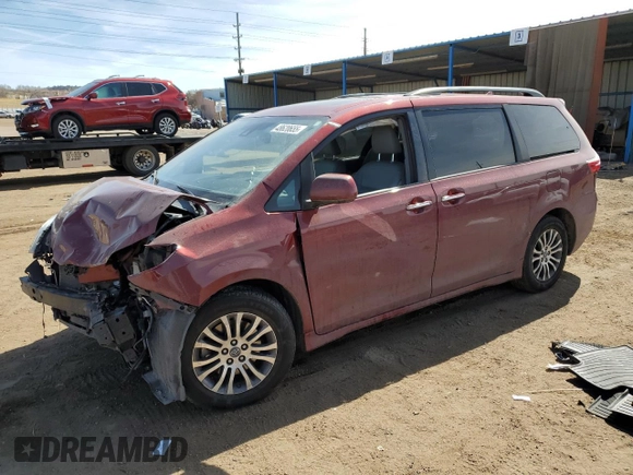 2019 Toyota Sienna XLE Auto Access Seat with VIN 5TDYZ3DC7KS979403, listed as a Copart auction lot 48620655 with 0 mi miles and Salvage Title. Bid and sale history available at carsss.com. Image 1.
