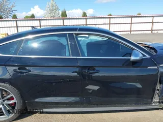 2018 Audi S5 Sportback Prestige z VIN WAUC4CF55JA009825, wystawiony jako IAAI lot #42086214 z przebiegiem 85 655 mil mil oraz . Historia ofert i sprzedaży dostępna na DreamBid. Obrazek 14.