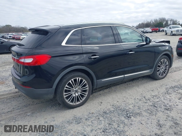 2017 Lincoln MKX Reserve with VIN 2LMPJ6LR0HBL16324, listed as a IAAI auction lot 41157696 with 118,028 mi miles. Bid and sale history available at carsss.com. Image 4.