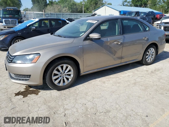 2015 Volkswagen Passat Limited Edition Edition with VIN 1VWAT7A32FC096487, listed as a Copart auction lot 62370505 with 186,517 mi miles and Clean title. Bid and sale history available at DreamBid. Image 1.