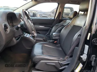 2016 Jeep Compass High Altitude z VIN 1C4NJDEB9GD759284, wystawiony jako Copart lot #83671904 z przebiegiem 122 819 mil mil oraz Szkoda całkowita • Salvage title. Historia ofert i sprzedaży dostępna na DreamBid. Obrazek 7.