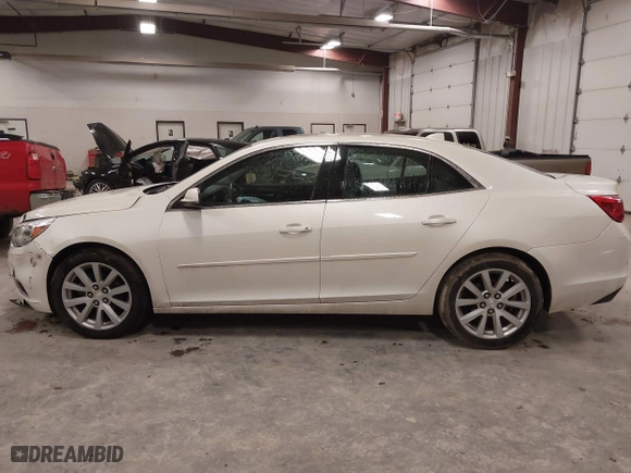 2013 Chevrolet Malibu LT with VIN 1G11E5SA8DF151902, listed as a IAAI auction lot 41705922 with 200,293 mi miles. Bid and sale history available at carsss.com. Image 14.