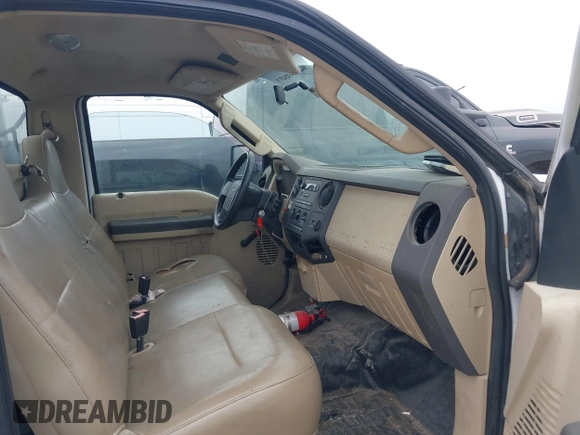 2008 Ford F-350 с VIN 1FDSF30568EC32777, выставлен на аукционе IAAI как лот 42782716 с пробегом 90 685 миль миль и . История ставок и продаж доступна на DreamBid. Изображение 5.