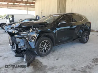 2022 Lexus NX 250 z VIN JTJADCAZ1N5001057, wystawiony jako Copart lot #56837875 z przebiegiem 39 964 mil mil oraz Nie do naprawy • Non repairable. Historia ofert i sprzedaży dostępna na DreamBid. Obrazek 1.