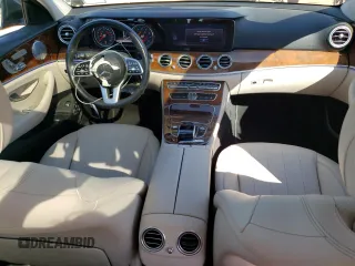 2019 Mercedes-Benz E-Class E 300 with VIN WDDZF4KB4KA627220, listed as a Copart auction lot 49103094 with 61,157 mi miles and Salvage Title. Bid and sale history available at carsss.com. Image 8.