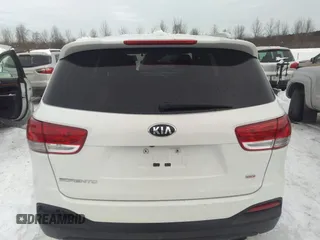 2018 Kia Sorento LX with VIN 5XYPGDA34JG404831, listed as a IAAI auction lot 41649771 with 81,819 mi miles. Bid and sale history available at carsss.com. Image 16.