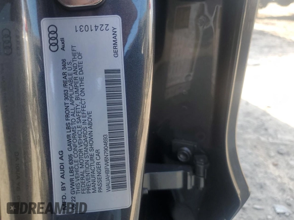 2022 Audi RS e-tron GT z VIN WAUAHBFW6N7904693, wystawiony jako Copart lot #72273784 z przebiegiem 10 180 mil mil oraz Szkoda całkowita • Salvage title. Historia ofert i sprzedaży dostępna na DreamBid. Obrazek 12.