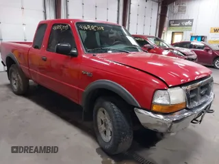 2000 Ford Ranger XLT with VIN 1FTZR15X7YPB17148, listed as a IAAI auction lot 41688708 with 123,066 mi miles. Bid and sale history available at carsss.com. Image 1.