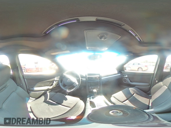 2008 Pontiac G8 z VIN 6G2ER57728L128527, wystawiony jako Copart lot #70148574 z przebiegiem 225 081 mil mil oraz Szkoda całkowita • Salvage title. Historia ofert i sprzedaży dostępna na DreamBid. Obrazek 12.