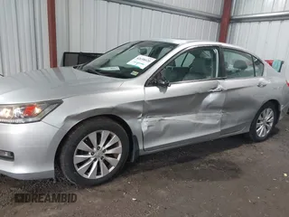 2015 Honda Accord EX-L z VIN 1HGCR2F8XFA033815, wystawiony jako IAAI lot #42658020 z przebiegiem 98 683 mil mil oraz . Historia ofert i sprzedaży dostępna na DreamBid. Obrazek 6.