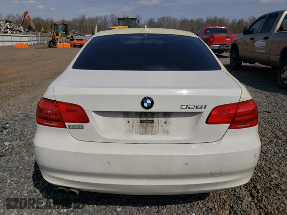2013 BMW 3 Series 328i xDrive with VIN WBAKF3C56DJ386081, listed as a Copart auction lot 52391805 with 138,719 mi miles and Salvage Title. Bid and sale history available at carsss.com. Image 6.