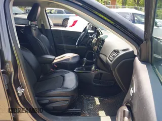 2019 Jeep Compass Latitude с VIN 3C4NJCBB1KT844217, выставлен на аукционе IAAI как лот 42383746 с пробегом 123 938 миль миль и . История ставок и продаж доступна на DreamBid. Изображение 5.