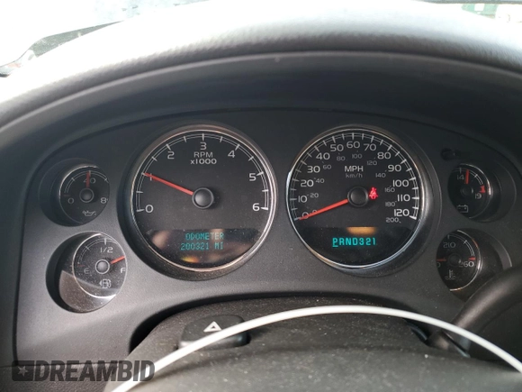 2007 Chevrolet Silverado 1500 1LT with VIN 1GCEK19J37E523723, listed as a Copart auction lot 51957215 with 200,321 mi miles and Salvage Title. Bid and sale history available at DreamBid. Image 9.