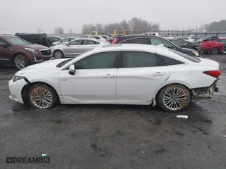 2020 Toyota Avalon Hybrid Limited with VIN 4T1C21FB9LU016373, listed as a IAAI auction lot 41536148 with 104,675 mi miles. Bid and sale history available at carsss.com. Image 15.