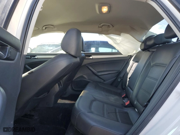 2014 Volkswagen Passat SE with VIN 1VWBP7A32EC014345, listed as a Copart auction lot 43405135 with 121,253 mi miles and Salvage Title. Bid and sale history available at carsss.com. Image 10.