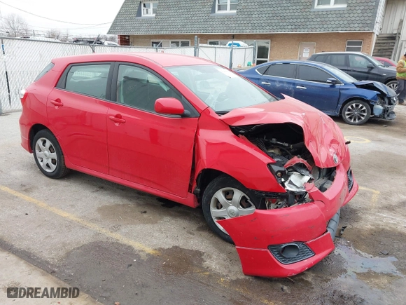 2009 Toyota Matrix S with VIN 2T1LE40E49C009417, listed as a IAAI auction lot 41469027 with 86,212 mi miles. Bid and sale history available at carsss.com. Image 1.