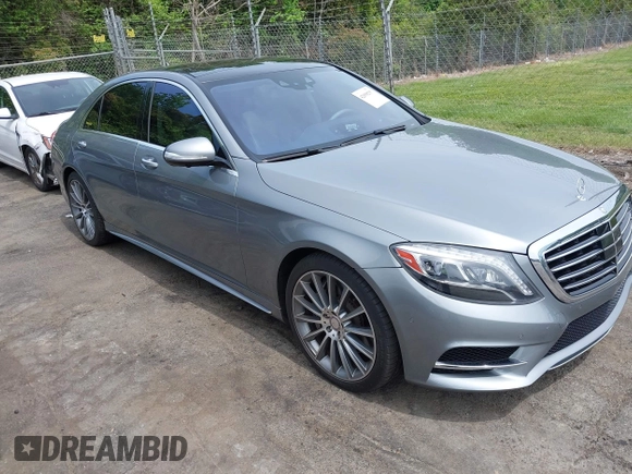 2015 Mercedes-Benz S 550 z VIN WDDUG8CB4FA169679, wystawiony jako IAAI lot #42098297 z przebiegiem 107 547 mil mil oraz . Historia ofert i sprzedaży dostępna na DreamBid. Obrazek 1.