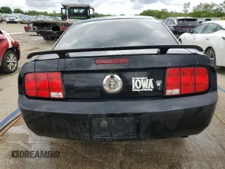 2005 Ford Mustang Deluxe z VIN 1ZVFT80N755258602, wystawiony jako Copart lot #57840845 z przebiegiem 155 278 mil mil oraz Szkoda całkowita • Salvage title. Historia ofert i sprzedaży dostępna na DreamBid. Obrazek 6.