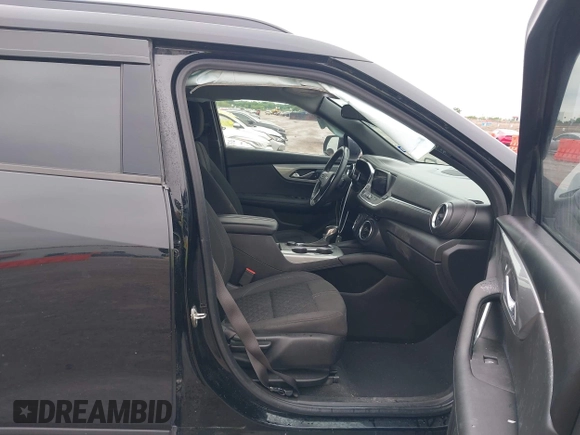 2020 Chevrolet Blazer LT with VIN 3GNKBCRS0LS616603, listed as a IAAI auction lot 42193923 with 117,027 mi miles and . Bid and sale history available at DreamBid. Image 5.