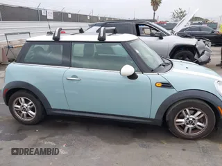 2013 MINI Hardtop with VIN WMWSU3C50DT546031, listed as a IAAI auction lot 42542290 with 119,711 mi miles and . Bid and sale history available at DreamBid. Image 13.