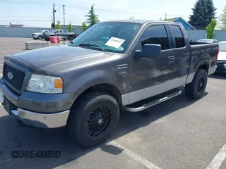 2005 Ford F-150 XLT with VIN 1FTPX14545KC86498, listed as a IAAI auction lot 42045892 with 253,760 mi miles. Bid and sale history available at carsss.com. Image 2.
