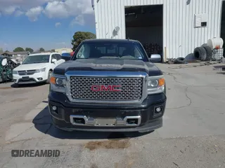 2014 GMC Sierra 1500 Denali z VIN 3GTU2WEJ1EG339532, wystawiony jako IAAI lot #41776273 z przebiegiem 238 250 mil mil oraz . Historia ofert i sprzedaży dostępna na DreamBid. Obrazek 13.