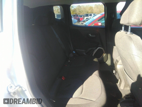 2017 Jeep Renegade Latitude with VIN ZACCJABBXHPE71416, listed as a IAAI auction lot 41207701 with Not Provided miles. Bid and sale history available at carsss.com. Image 8.