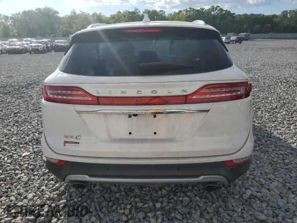 2019 Lincoln MKC Select with VIN 5LMCJ2C99KUL18946, listed as a Copart auction lot 50783465 with 82,882 mi miles and Salvage Title. Bid and sale history available at carsss.com. Image 6.
