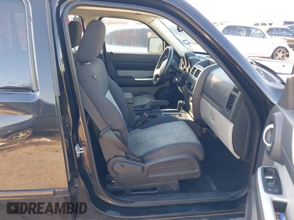 2007 Dodge Nitro SLT with VIN 1D8GT58K97W666680, listed as a IAAI auction lot 41573904 with 171,795 mi miles. Bid and sale history available at carsss.com. Image 5.