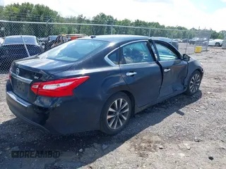 2017 Nissan Altima SV with VIN 1N4AL3AP0HC144575, listed as a IAAI auction lot 40129580 with 184,765 mi miles and . Bid and sale history available at DreamBid. Image 4.