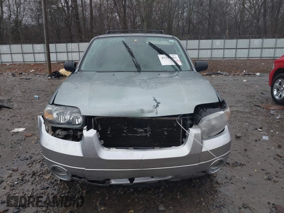 2005 Ford Escape Hybrid with VIN 1FMCU95H55KE10725, listed as a IAAI auction lot 41331983 with 1 mi miles. Bid and sale history available at carsss.com. Image 11.