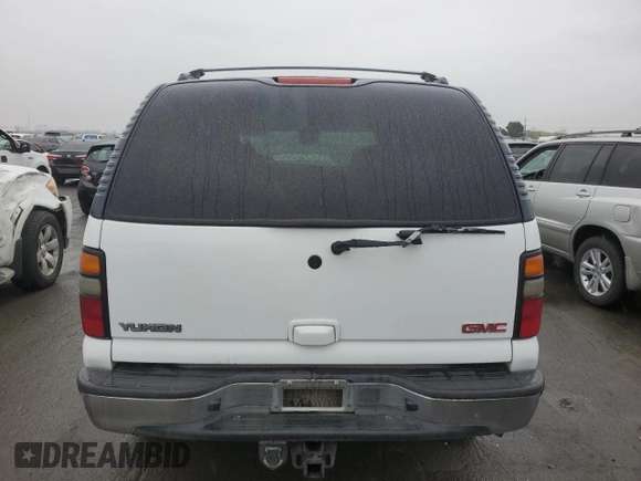 2004 GMC Yukon SLE with VIN 1GKEK13TX4R319195, listed as a Copart auction lot 42444075 with 223,463 mi miles and Clean Title. Bid and sale history available at carsss.com. Image 6.