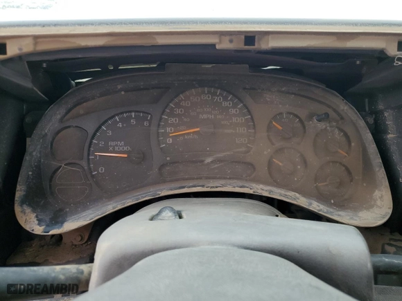 2005 Chevrolet Silverado 1500 Work Truck with VIN 1GCEC14V05Z203725, listed as a Copart auction lot 65658654 with 0 mi miles and Non Repairable. Bid and sale history available at carsss.com. Image 9.