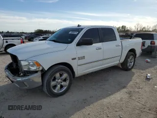 2017 Ram 1500 Lone Star z VIN 3C6RR6LT3HG604811, wystawiony jako Copart lot #48068815 z przebiegiem 141 648 mil mil oraz Szkoda całkowita • Salvage title. Historia ofert i sprzedaży dostępna na DreamBid. Obrazek 1.