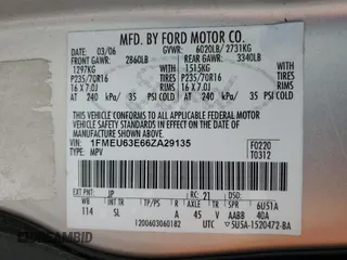 2006 Ford Explorer XLT z VIN 1FMEU63E66ZA29135, wystawiony jako Copart lot #54723255 z przebiegiem 202 815 mil mil oraz Czysty tytuł • Clean title. Historia ofert i sprzedaży dostępna na DreamBid. Obrazek 13.