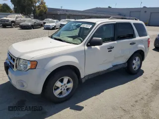2012 Ford Escape XLT with VIN 1FMCU0D77CKC19082, listed as a Copart auction lot 60510625 with 109,104 mi miles and Salvage title. Bid and sale history available at DreamBid. Image 1.
