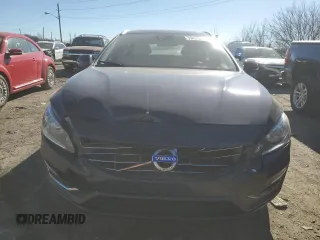 2015 Volvo V60 z VIN YV1612SC3F1188973, wystawiony jako Copart lot #39475764 z przebiegiem Nie podano mil oraz . Historia ofert i sprzedaży dostępna na DreamBid. Obrazek 5.