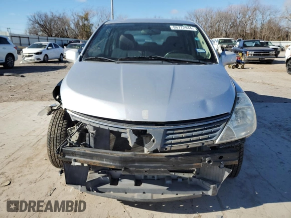 2009 Nissan Versa 1.8 S with VIN 3N1BC11E29L372166, listed as a Copart auction lot 86772944 with 0 mi miles and Salvage Title. Bid and sale history available at carsss.com. Image 5.