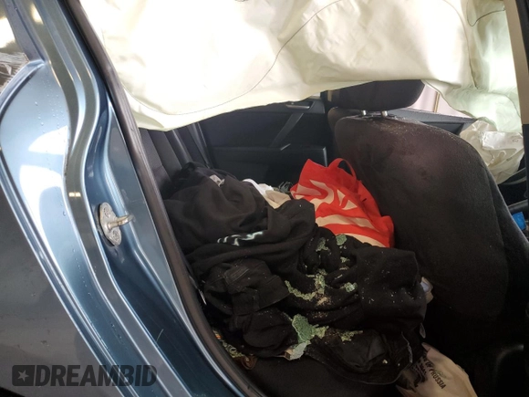 2010 Mazda 3 i SV with VIN JM1BL1SF2A1135533, listed as a Copart auction lot 52078105 with Not Provided miles and Salvage Title. Bid and sale history available at DreamBid. Image 10.
