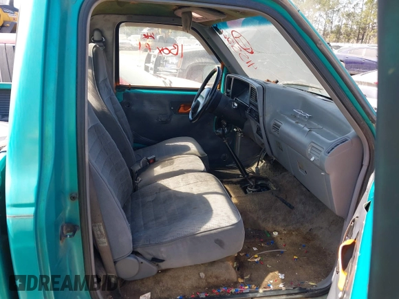 1994 Ford Ranger Splash with VIN 1FTCR10A8RPB83251, listed as a IAAI auction lot 41552632 with 211,719 mi miles. Bid and sale history available at carsss.com. Image 5.
