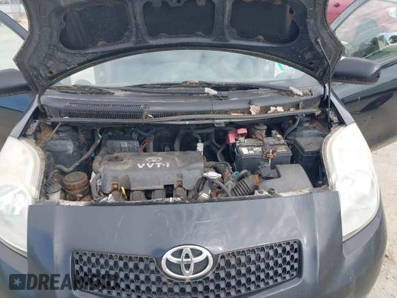2008 Toyota Yaris with VIN JTDJT923985181007, listed as a IAAI auction lot 41800270 with 353,818 mi miles. Bid and sale history available at carsss.com. Image 10.