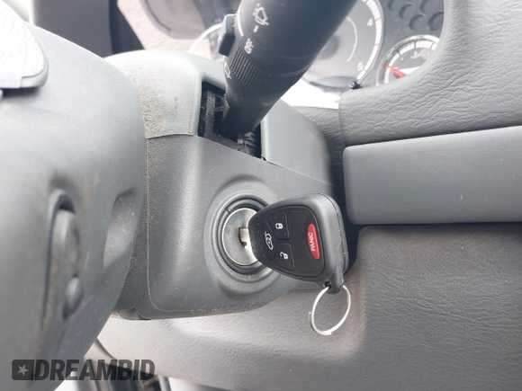 2006 Jeep Liberty Limited z VIN 1J8GL58566W156321, wystawiony jako IAAI lot #42372156 z przebiegiem 175 709 mil mil oraz . Historia ofert i sprzedaży dostępna na DreamBid. Obrazek 11.
